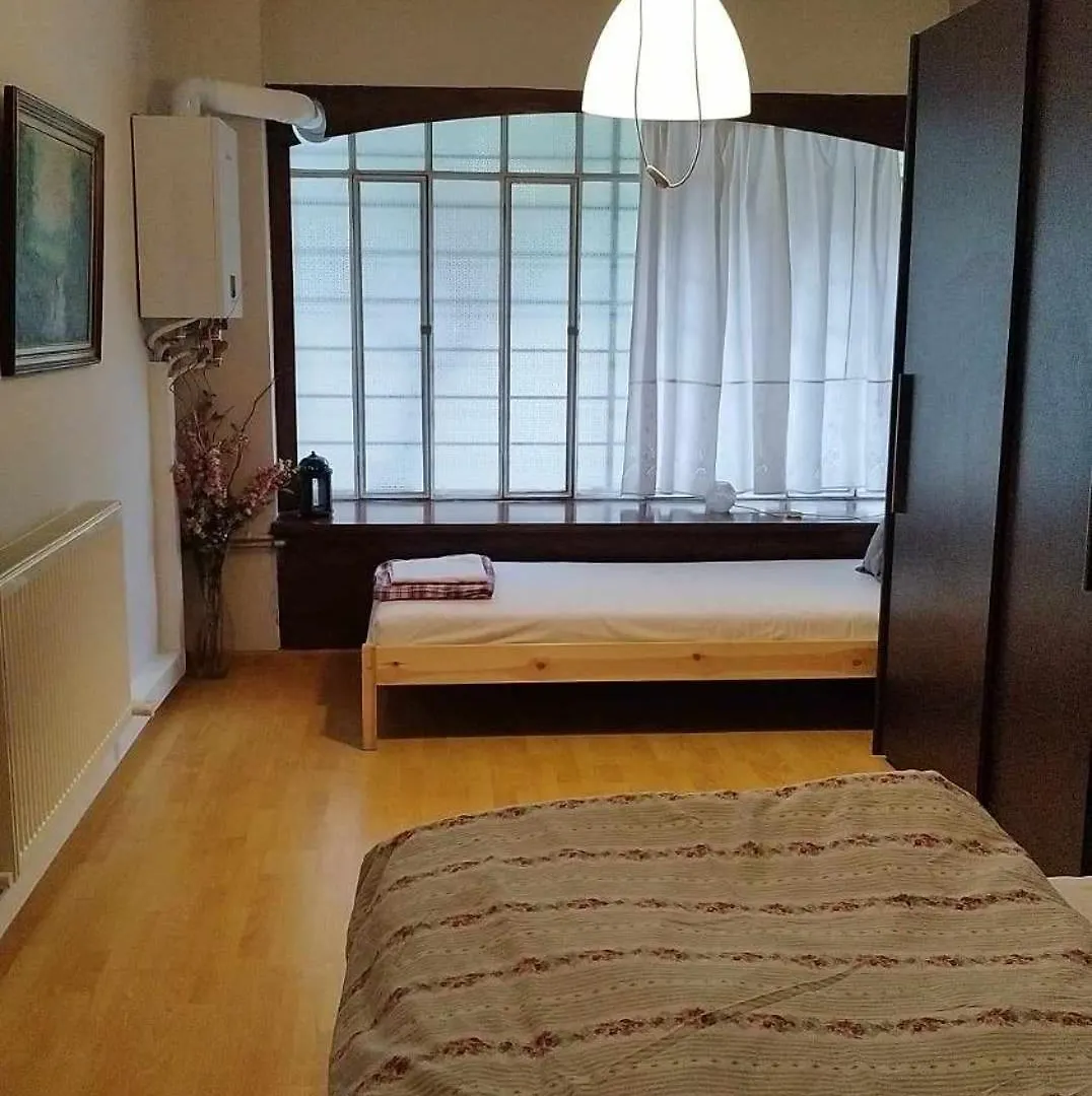 Short Stay Loft At سالونيك
