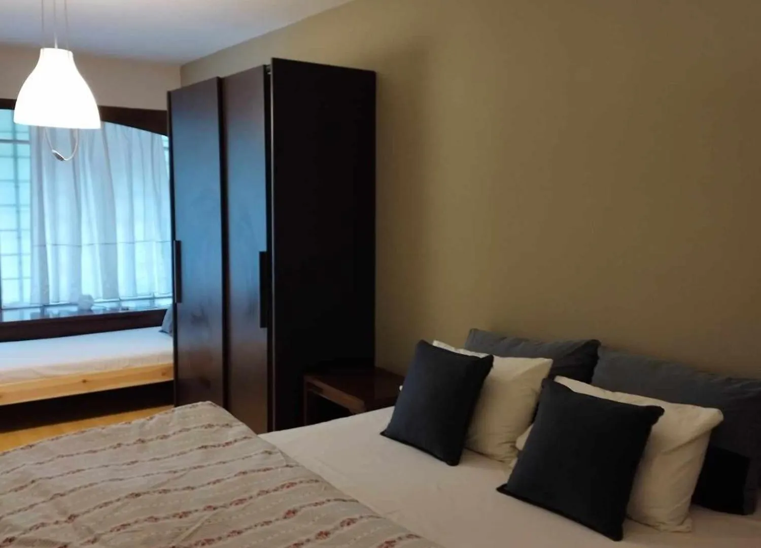 Short Stay Loft At سالونيك شقة
