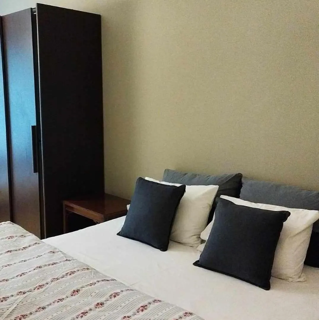 Short Stay Loft At Thessaloniki Apartment